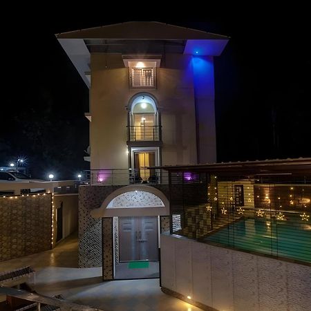 Crystal Villa 潘奇加尼 外观 照片