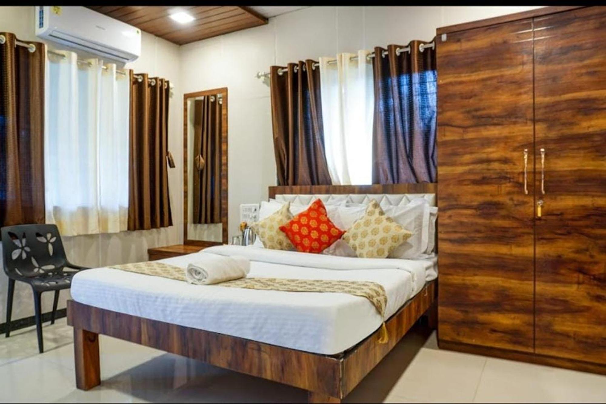 Crystal Villa 潘奇加尼 外观 照片