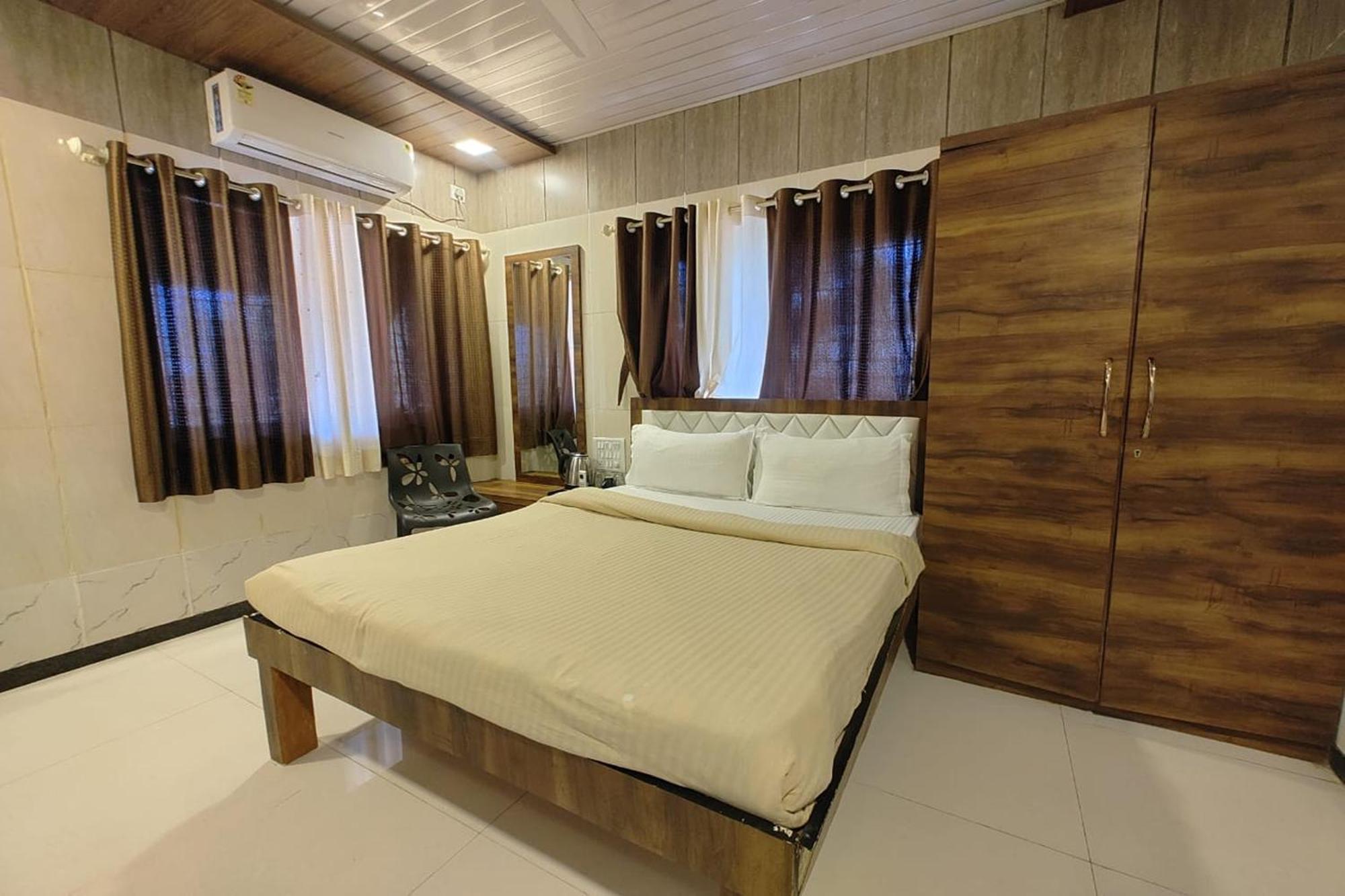 Crystal Villa 潘奇加尼 外观 照片