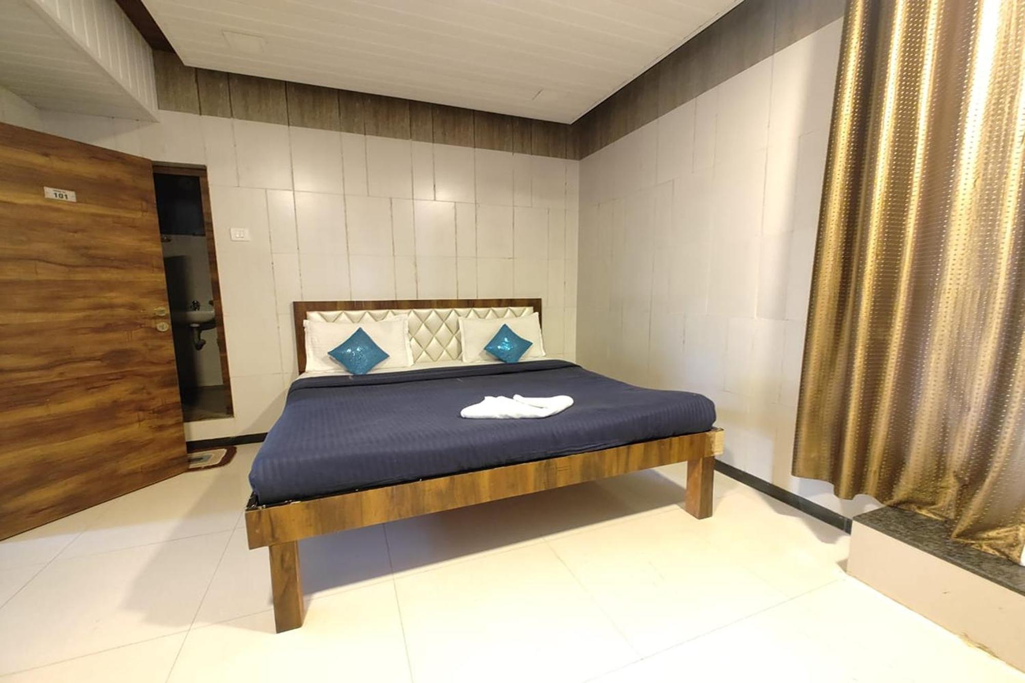 Crystal Villa 潘奇加尼 外观 照片